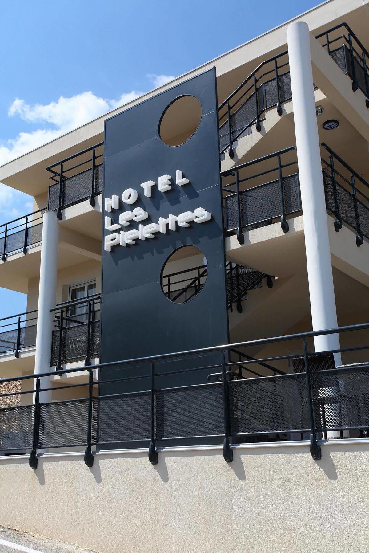 Hotel Restaurant Les Pielettes Le Rove Ngoại thất bức ảnh